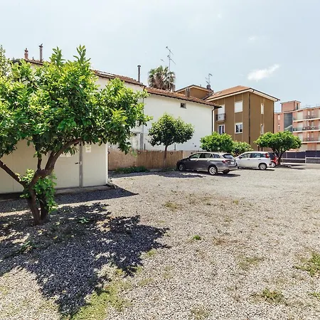 Linda Aparthotel 3*