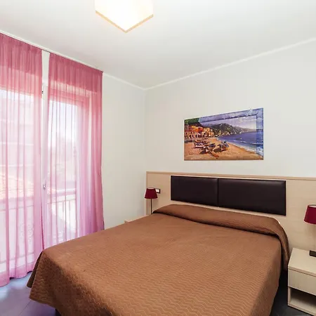 Aparthotel Linda 3*