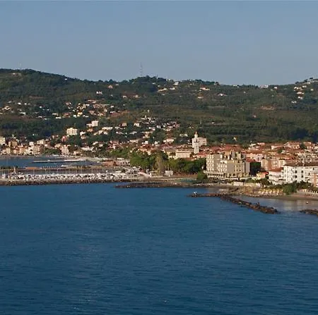 Aparthotel Linda San Bartolomeo Al Mare