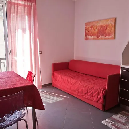 Linda Aparthotel