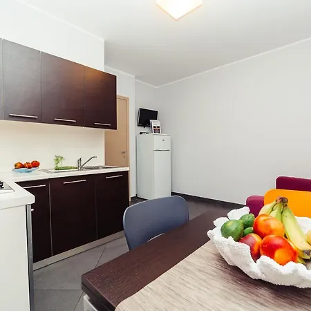Linda Aparthotel 3*